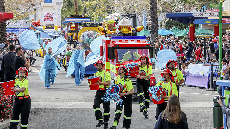 opening parade legoland 